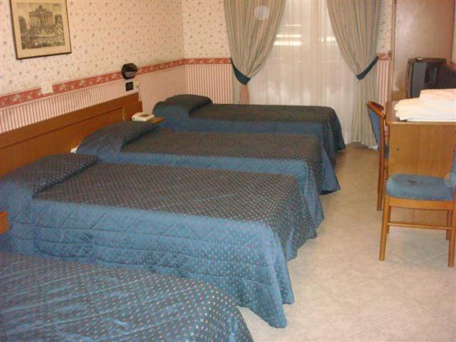 רומא Hotel Demetra Capitolina חדר תמונה